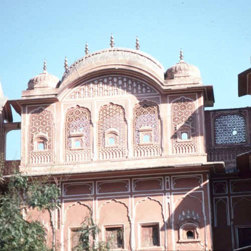 IND 1023